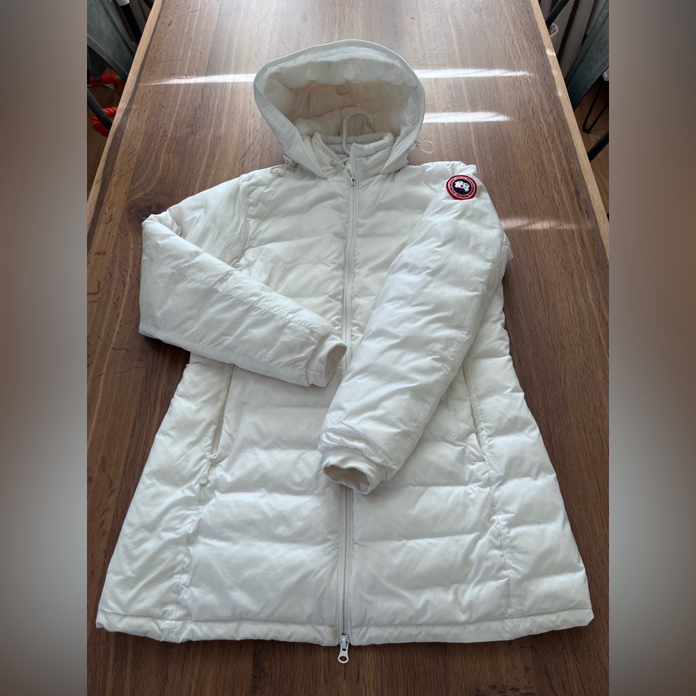 Canada Goose Camp hooded jacket style: 5061L color: white